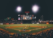 开云体育直播-鹰击长空，布克全面统治—凤凰城如何以猎食者姿态压制芝加哥