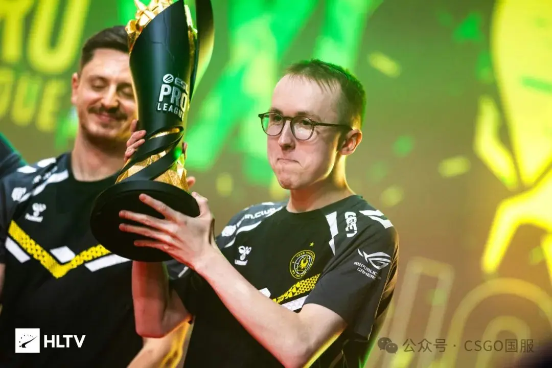 包含Vitality轻取DK,Bin制霸全场的词条 包含Vitality轻取DK,Bin制霸全场的词条