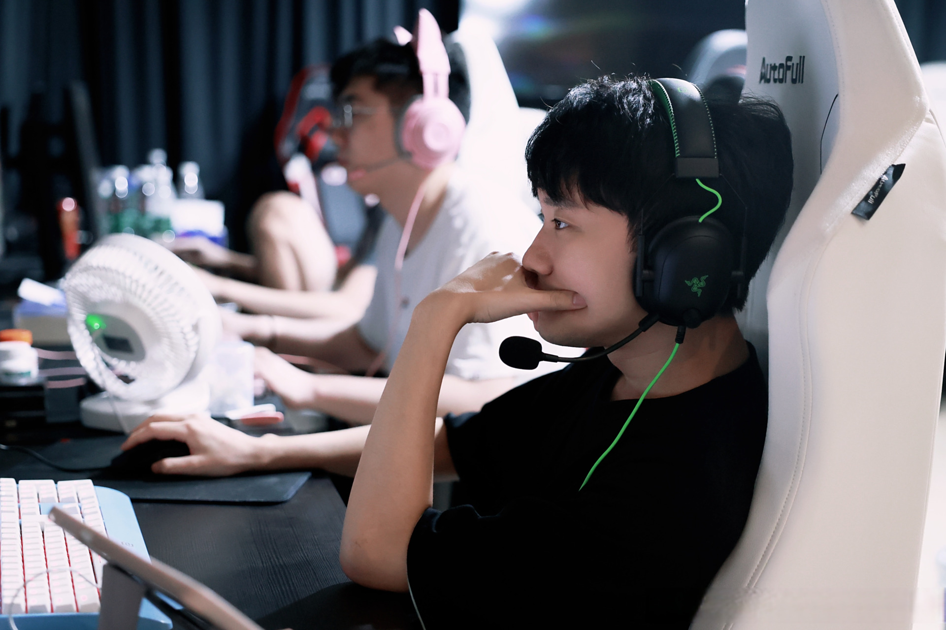 关于WBG完胜100T,SwordArt惊艳世界的信息 关于WBG完胜100T,SwordArt惊艳世界的信息