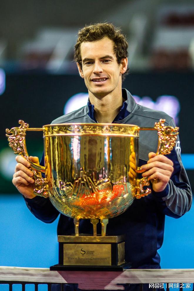 世界网球队横扫西班牙网球队,穆雷一己之力扛起全队的简单介绍 世界网球队横扫西班牙网球队,穆雷一己之力扛起全队的简单介绍