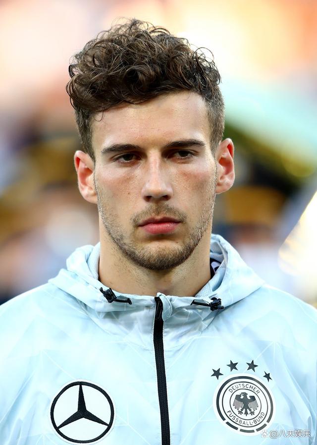 包含沙尔克04前锋状态神勇,领先射手榜的词条 包含沙尔克04前锋状态神勇,领先射手榜的词条