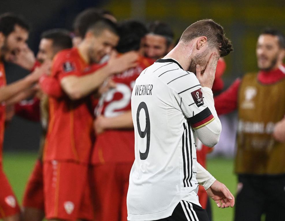 包含波兰击败马其顿,小组出线前景看涨的词条 包含波兰击败马其顿,小组出线前景看涨的词条