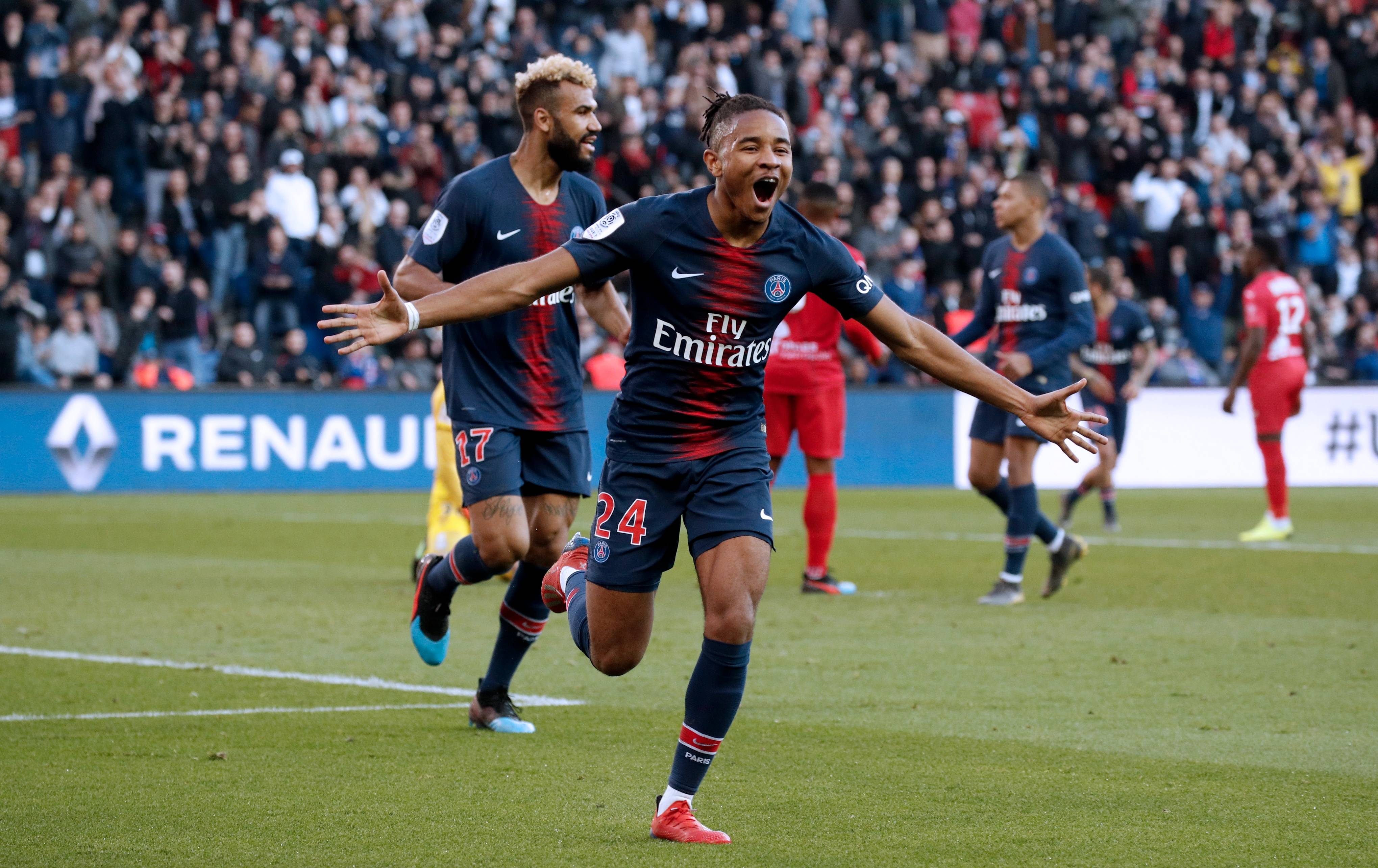 巴黎圣日耳曼中场连续进球,助球队取得胜利的简单介绍 巴黎圣日耳曼中场连续进球,助球队取得胜利的简单介绍