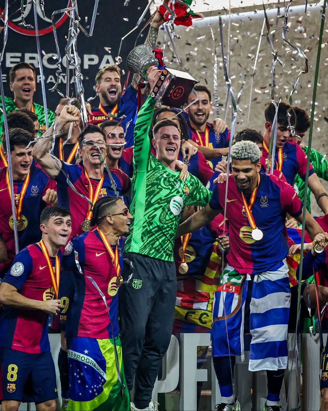 包含球星闪耀得分榜,势不可挡震撼全场的词条 包含球星闪耀得分榜,势不可挡震撼全场的词条