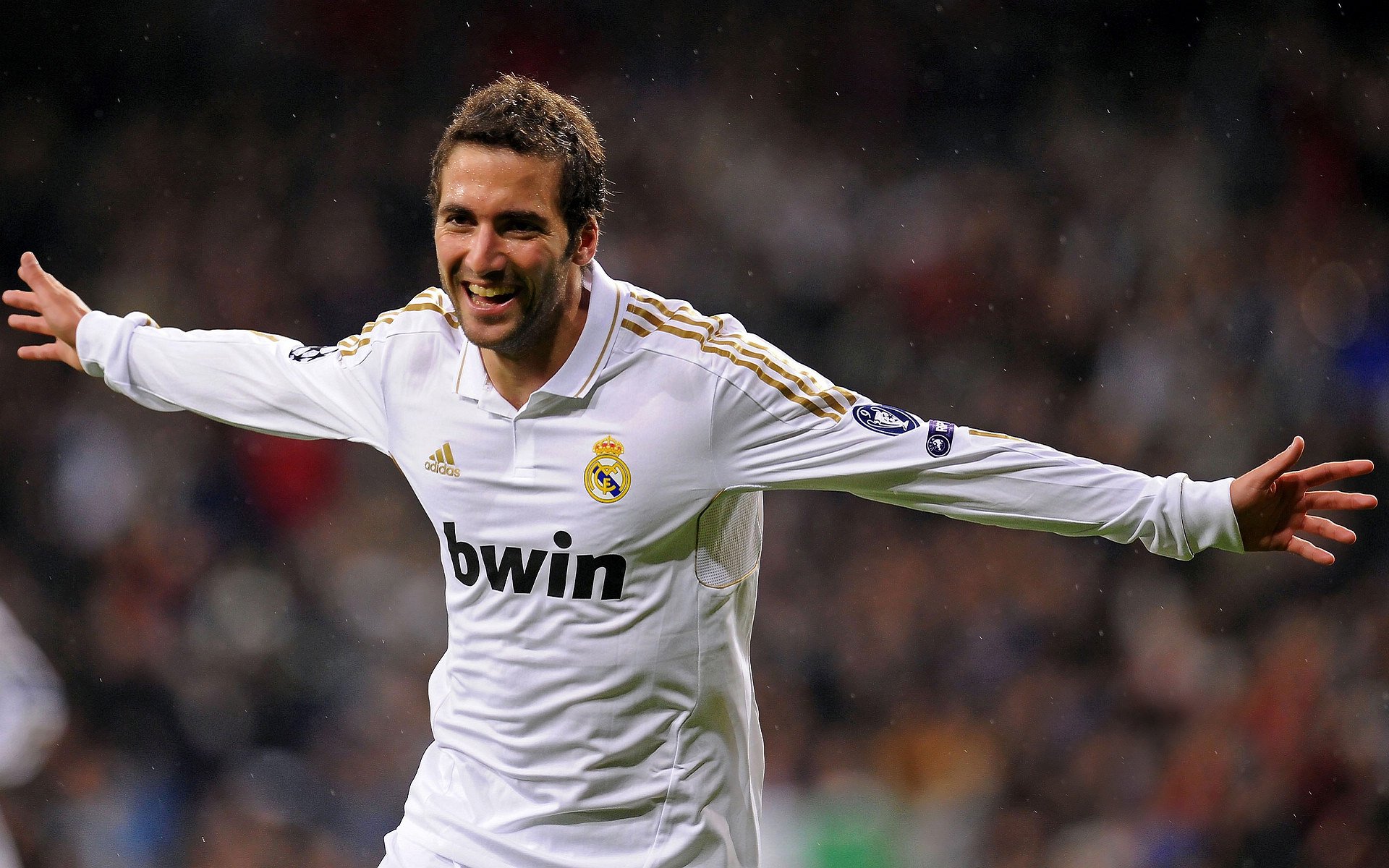 英超争冠焦点战启示录，德国连续得分压制乌克兰的战术哲学