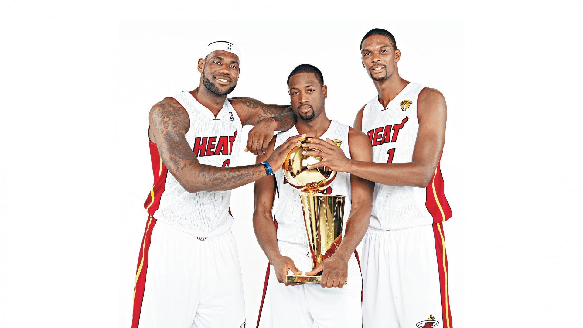 英格拉姆爆发撕裂防线，骑士稳扎稳打力克掘金